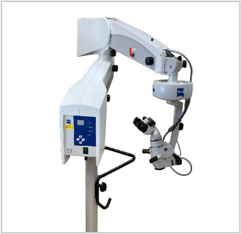 手術用顕微鏡